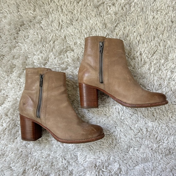 Frye Addie Double Zip Bootie - Picture 2 of 14